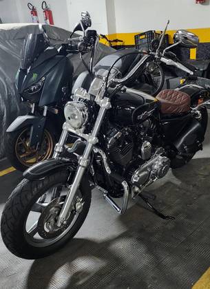 HARLEY-DAVIDSON SPORTSTER 1200 CUSTOM 